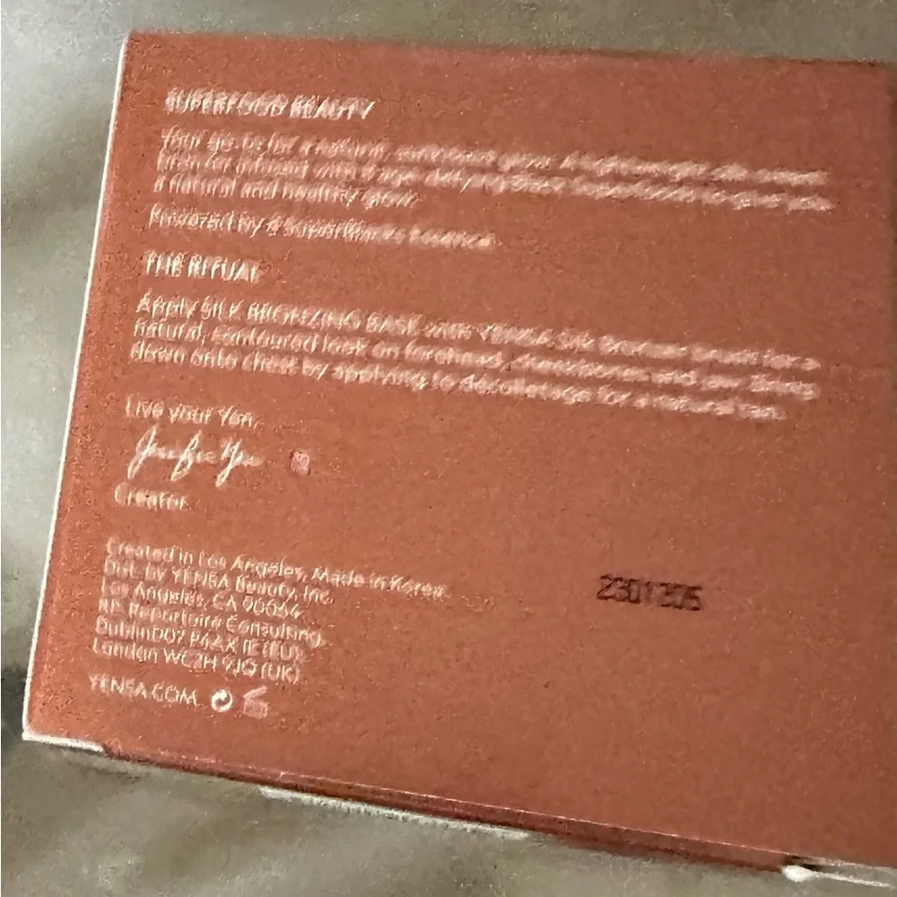 Nwt SILK BRONZING BASE.  Sunset Glow.